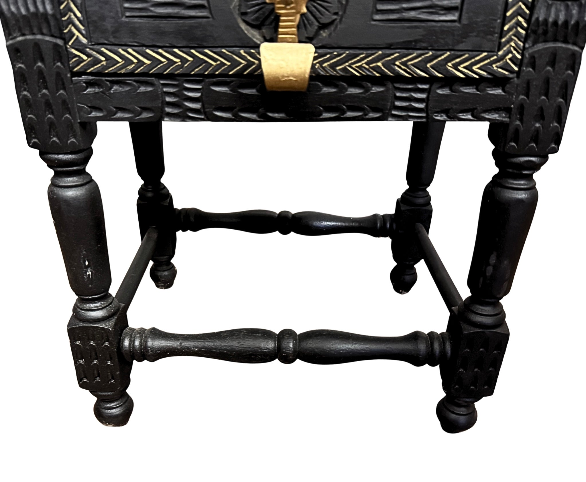 Mesa auxiliar, estilo popular Español tallada 1900-1930